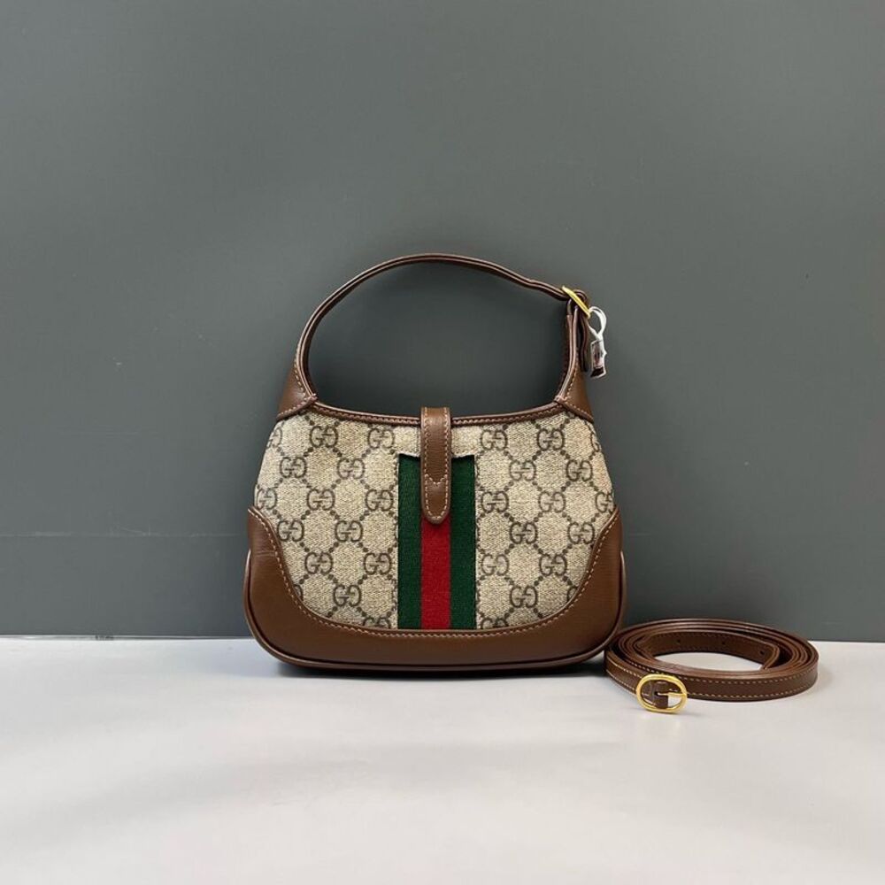 Gucci Women Pre-Loved Bag Very Good Condition - Picture 2 of 9